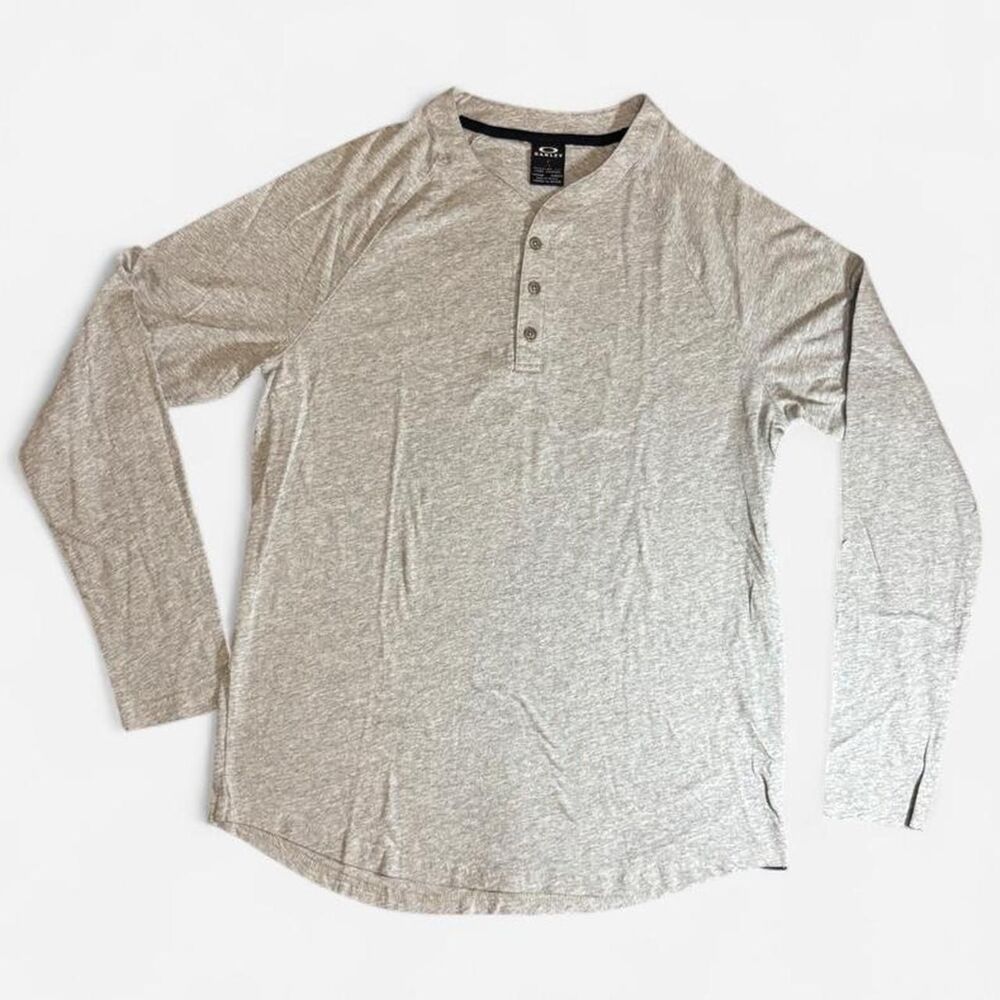 Oakley Men's Grey Shirt